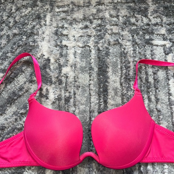 SHEIN Other - Vibrant Pink Women's Bra